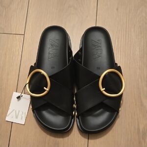 NWT Zara Buckle Flat Sandal SZ 6